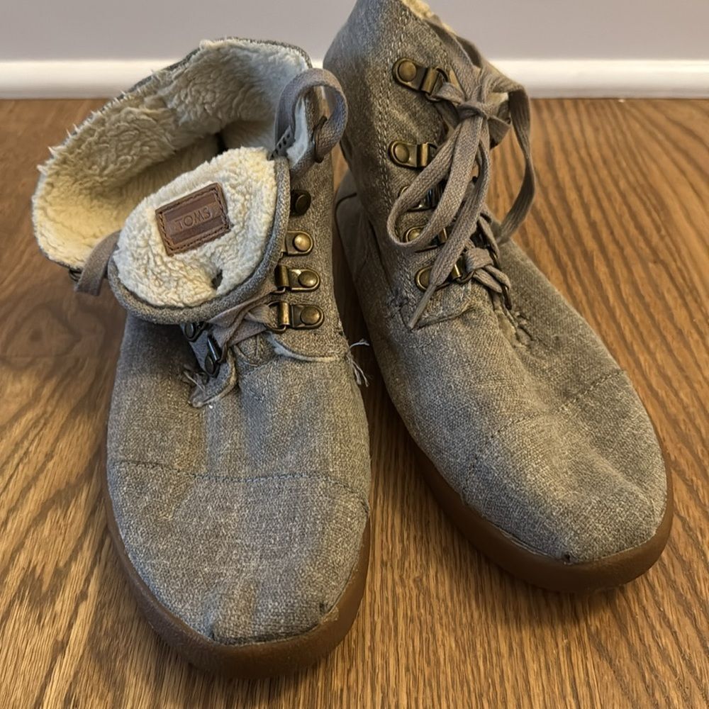 Toms Ankle Boot - Picture 4 of 5